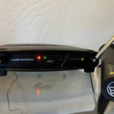 Audio-Technica ATW-902 System 9 Handheld VHF Wireless Microphone System 2010s - Black image 2