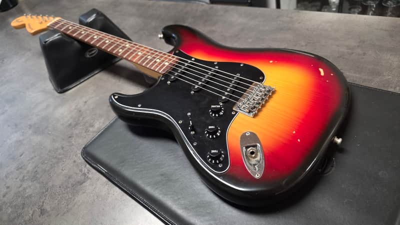 1977 Fender Stratocaster Sunburst Ash Body HT LH Left Hand Hardtail American Vintage 70s Aged Relic USA Road Worn Lefty Strat Hard Tail Guitar - Very Good
