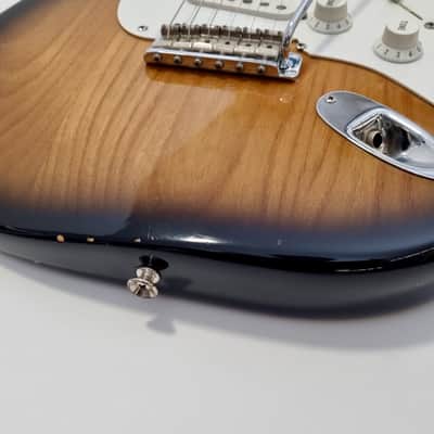 Fender Limited Edition 40th Anniversary 1954 Reissue Stratocaster with Maple Fretboard 1994 - 2-Color Sunburst image 8