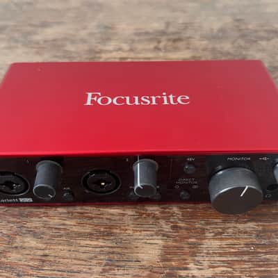 Focusrite Scarlett Solo 4th Gen USB Audio Interface 2023 - Present - Red image 2