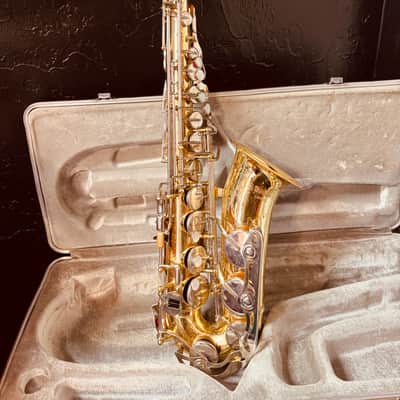 Yamaha YAS-23 Alto Saxophone W/Case image 2