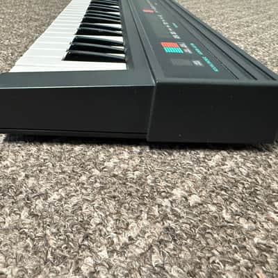 Vintage Yamaha PSS-120 1986 - black - with power supply image 5