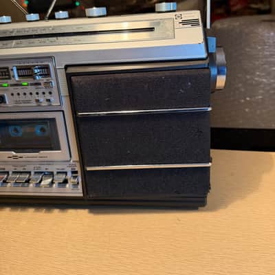 Pioneer SK-95 Runaway Vintage Boombox Cassette Radio AM FM Fresh Pro Servicing🔥 image 9