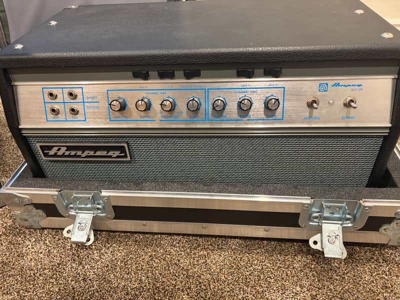 Ampeg SVT-VR Classic Series 300-Watt Bass Amp Head
