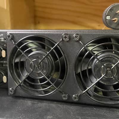 Crest Audio Pro 7200 3300-Watt Power Amplifier 2000s - Black image 7