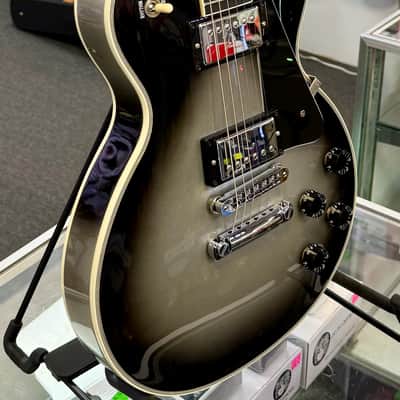 Gibson Les Paul Custom Electric 2012, Silverburst with Case - Pre Owned image 4