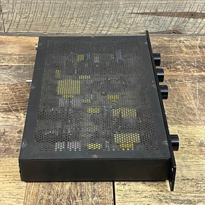 MFA Magus preamplifier and power supply image 11