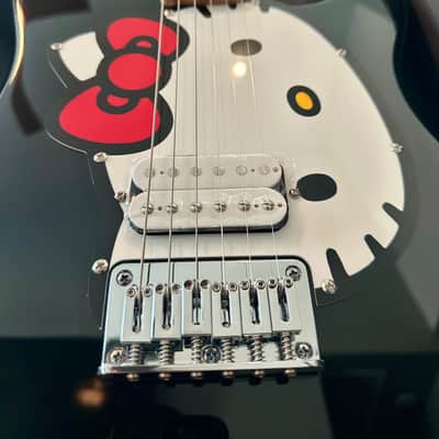 Squier Hello Kitty Stratocaster 2025 - Black image 5