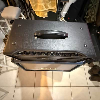 Bad Cat Lynx 50 w/ Marshall 4x12 cab image 8