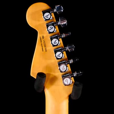 Fender American Ultra Stratocaster HSS - Ultraburst with Rosewood Fingerboard image 7