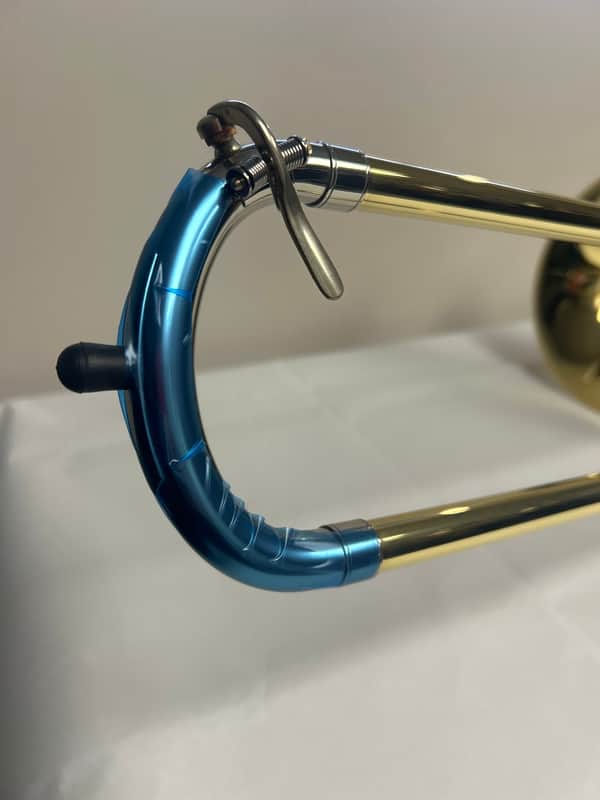 Getzen 3047AF Tenor Trombone – Professional Large Bore – New Condition SM#2635