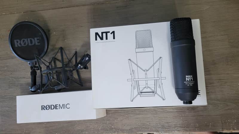 RODE NT1 5th Generation Cardioid Condenser Microphone