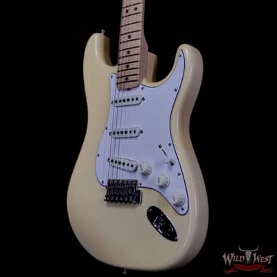 Fender Custom Shop 1968 Stratocaster LCC Deluxe Closet Classic Aged Vintage White 7.95 LBS image 2