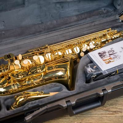 Buffet 100 Series Alto Saxophone in Lacquer image 2