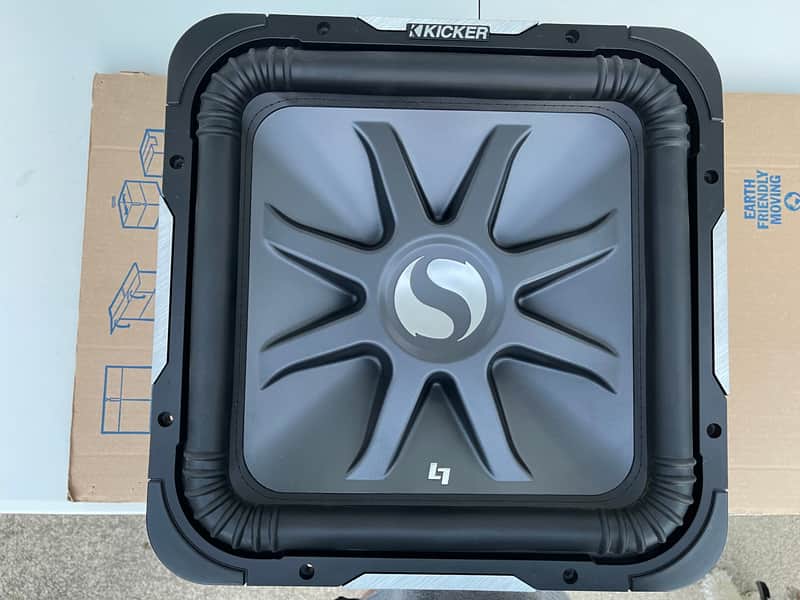 *MAKE OFFER!* Kicker 15” L7S154 4 Ohm DVC SoloBaric Subwoofer 2000w W/ BONUS ITEM - FREE SHIPPING FOR LIMITED TIME! image 1