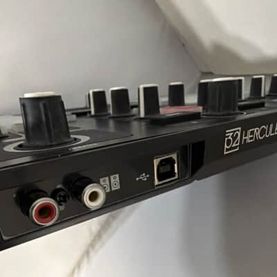 Hercules P32 USB DJ Controller 2010s - Black image 6