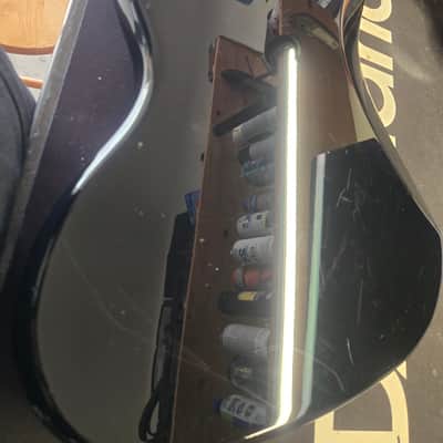 Squier 5 string Jazz Bass body 70's partially loaded 2020's - Black image 3