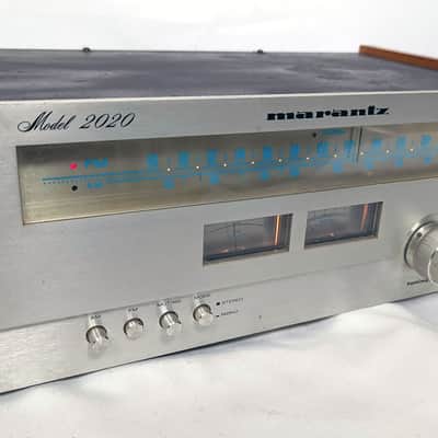 Marantz 2020 AM/FM Stereo Tuner w/ Wood Case - 1978 Silver image 1