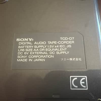 Sony TCD-D7 DAT Recorder + RMR-D3 Digital I/O image 5