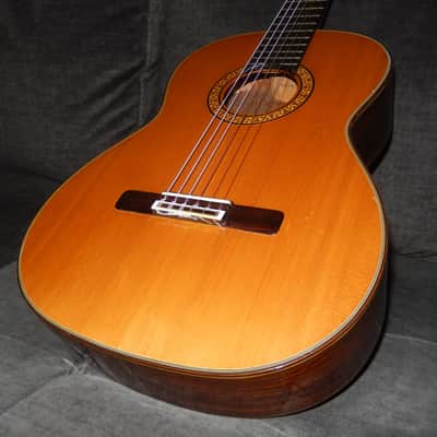 ULTRA RARE - RYOJI MATSUOKA J30 - LOVELY 580MM SCALE CLASSICAL REQUINTO GUITAR image 11