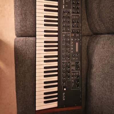 Dave Smith Instruments Prophet 08 PE 61-Key 8-Voice Polyphonic Synthesizer 2009 - 2015 - Black with Wood Sides image 2