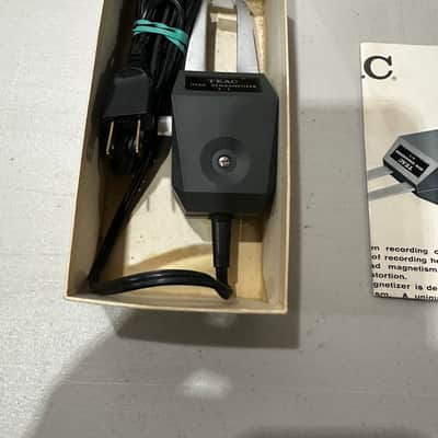 Teac E-1 Head Demagnetizer with original box for cassette or reel to reel In good condition image 2