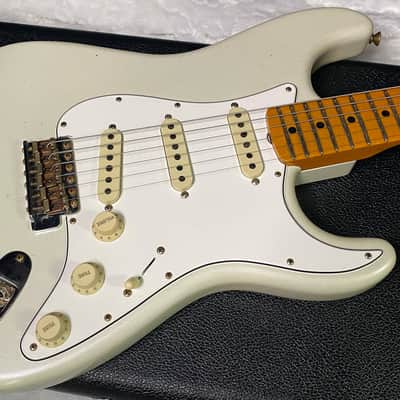 NEW! Fender Custom Shop Special Run '69 Stratocaster Journeyman Relic - Handwound P/U's - Aged Frost White Pearl - Reverse Headstock - 8lbs - Authorized Dealer - SUPER RARE! G07472 image 4