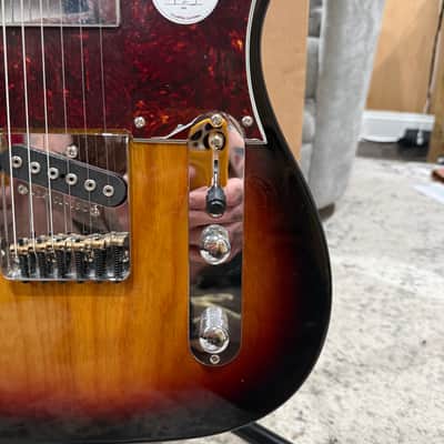 G&L Tribute Series ASAT Classic Bluesboy Semi-Hollow with Maple Fretboard 2010 - Present - 3-Tone Sunburst image 5