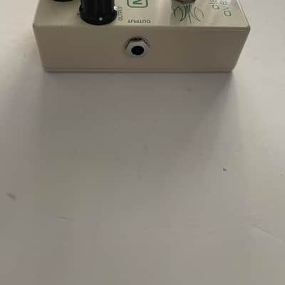 MXR Dunlop M-66 Classic Overdrive White Guitar Effect Pedal image 3