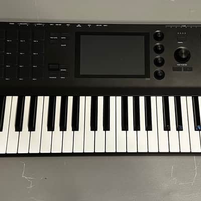 Akai MPC Key 61 w/750 GB HD image 7