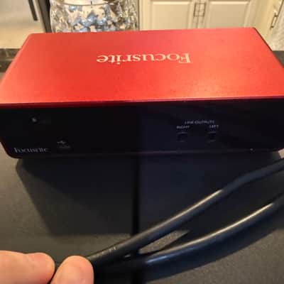 Focusrite Scarlett 2i2 3rd Gen USB Audio Interface 2019 - Present - Red / Black image 2