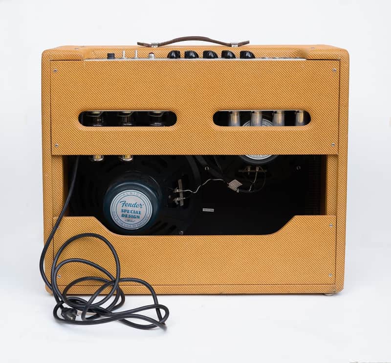 Fender '57 Twin-Amp Reissue 40-Watt 2x12" Guitar Combo 2004 - 2011 image 2