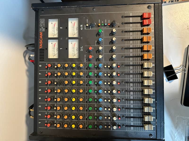 TASCAM M-208 image 1