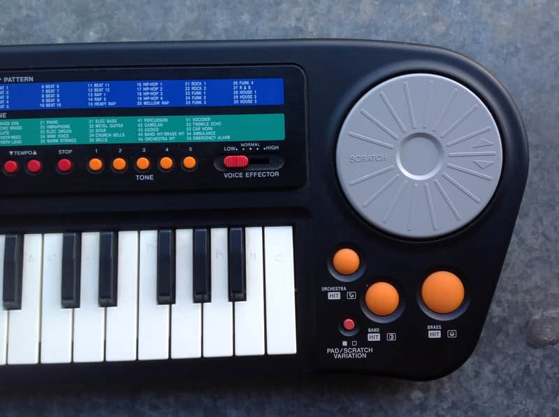 Casio Rapman RAP-1 synth keyboard voice effector pitch shifter