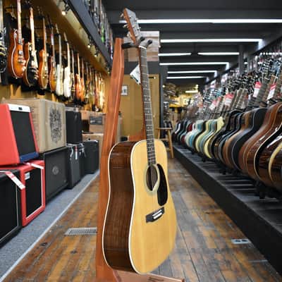 Martin D-28 Standard Series Spruce/East Indian Rosewood Dreadnought Acoustic w/Hard Case image 5