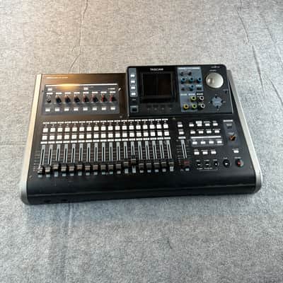 TASCAM DP-24SD 24-track Digital Portastudio 2015 - Present - Black image 1