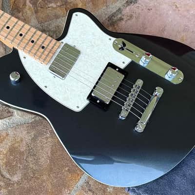 Reverend Charger HB with Maple Fretboard 2020 - Present - Gunmetal with White Pearloid Pickguard image 2