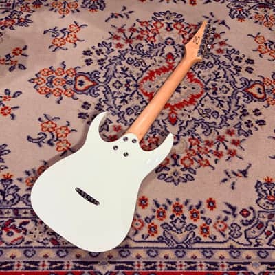 Ibanez GRGM21-WH Gio miKro image 2