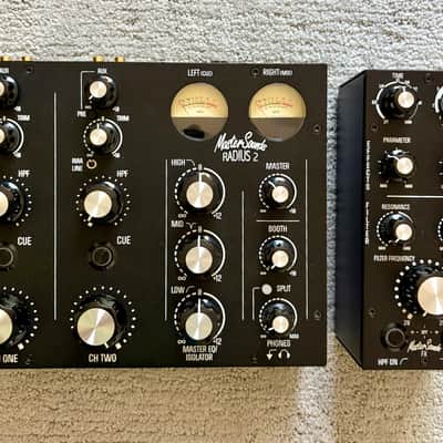 MasterSounds Radius 2 & FX Gen 2 Rotary DJ Mixer with Case Mint image 2