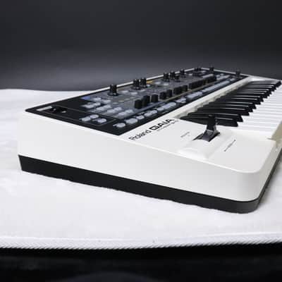 Roland SH-01 GAIA [A9B4557] (06/09) image 3