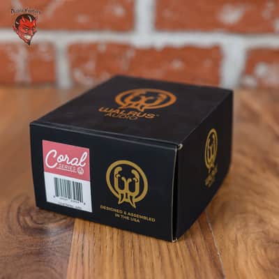 Walrus Audio Julia Chorus / Vibrato V2 Limited Edition Coral Series Coral image 9