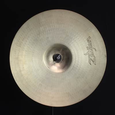 Vintage Zildjian 18" 1970's Hollow Logo A Medium Crash - 1654g (video demo) image 2