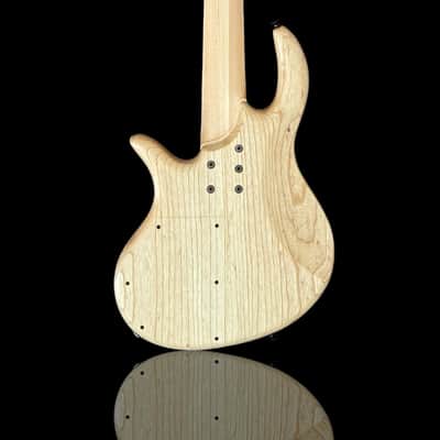 Elrick Basses EVO Gold 5 - Ambrosia Maple 2024 - Satin image 8