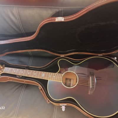 YAMAHA CPX 7 acoustic guitars