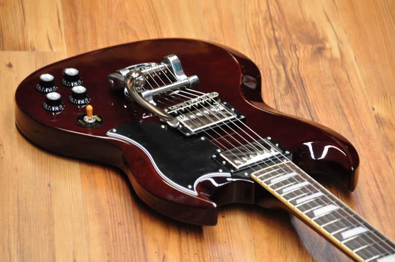 Tokai SG 136-B5 WN Special Bigsby Walnut JAPAN | Reverb France
