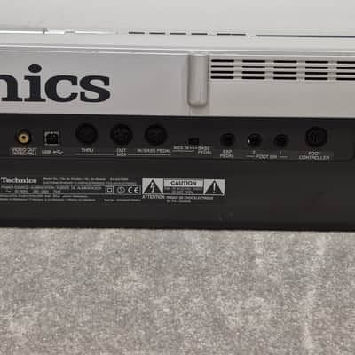 Technics KN7000 - Digital Keyboard Workstation - Fair image 17
