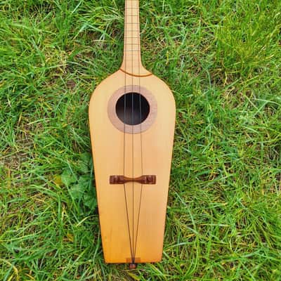 Georgian folk music instrument Panduri | String instrument Panduri | ფანდური | Fanduri image 1