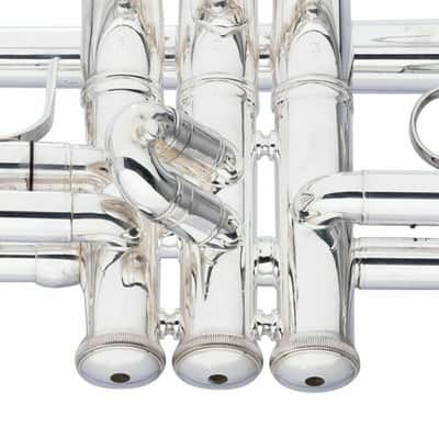 Levante LV-TR6301 Bb Trumpet Bell & Leadpipe in Gold Brass w/Soft Case & Mouthpiece 7C Silver Plated image 6