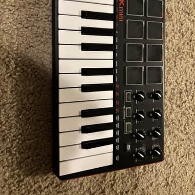 Akai MPK Mini MKII 25-Key MIDI Controller image 2