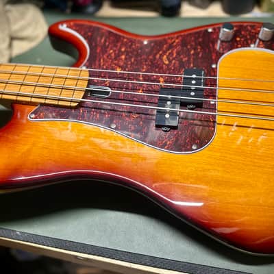Sire Marcus Miller P5 FRETLESS 4String 2021 - Present - Tobacco Sunburst image 1